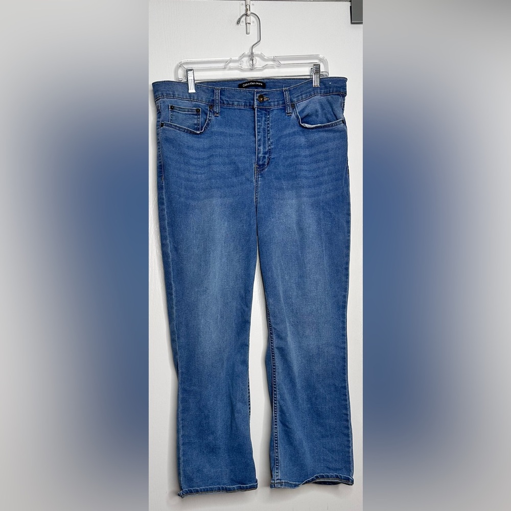 Calvin Klein classic women’s jeans.  Size 16/33